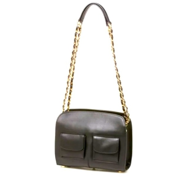 Stuart Weitzman Handbags - Stuart Weitzman Women’s Black Leather Pod Handbag/Crossbody Chanel like !